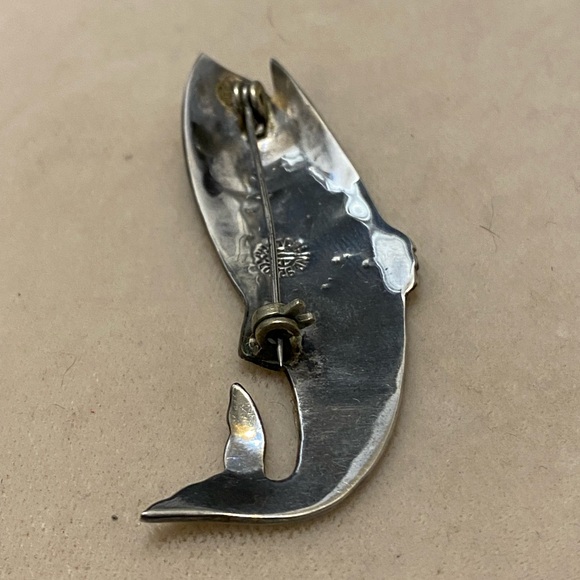 Vintage Taxco Sterling Silver Black Enamel Fish Brooch 925 - Picture 8 of 9